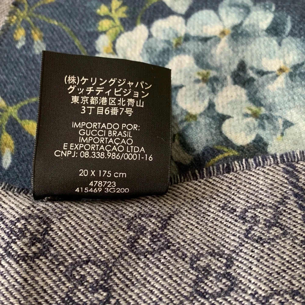 🪻 New Authentic Gucci Reversible Floral Wool Scarf